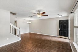 7948 Shadow Oak Drive photo 4