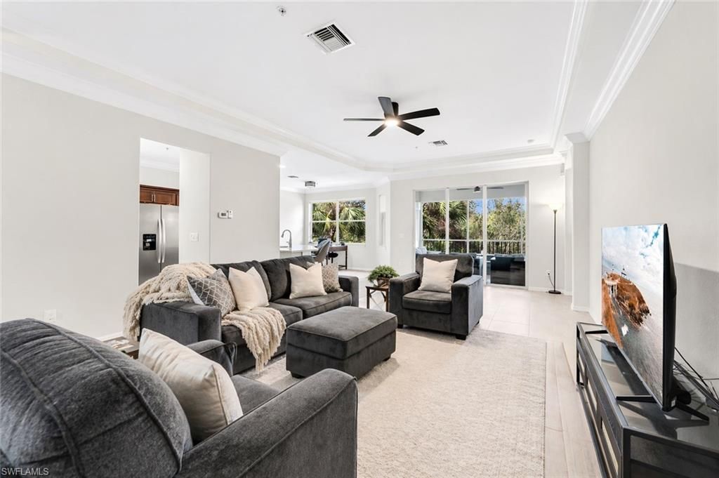 12850 Carrington Cir, Unit 203, Naples, FL 34105 Photo