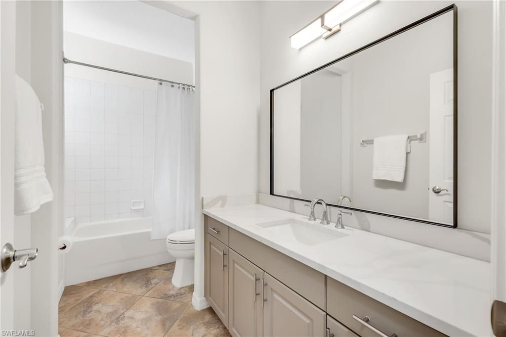 12850 Carrington Cir, Unit 203, Naples, FL 34105 Photo