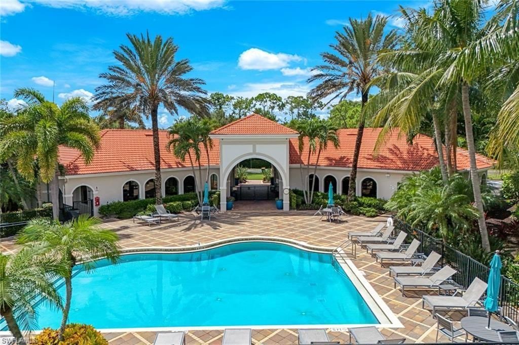 12850 Carrington Cir, Unit 203, Naples, FL 34105 Photo