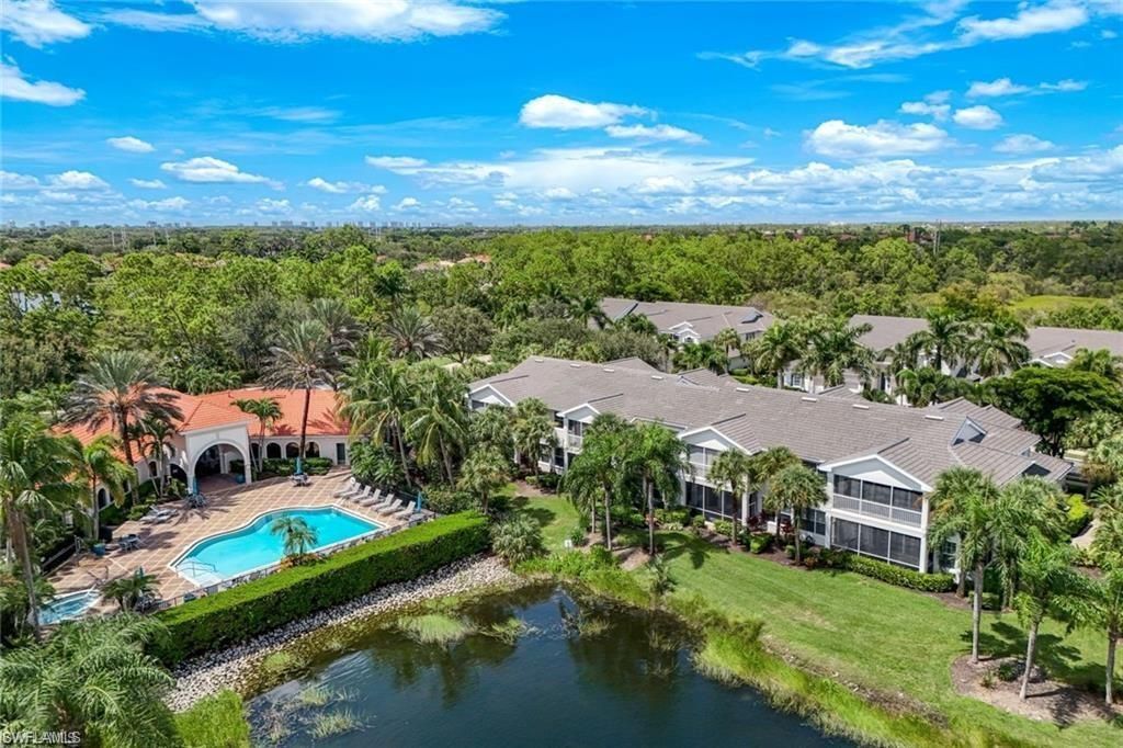 12850 Carrington Cir, Unit 203, Naples, FL 34105 Photo