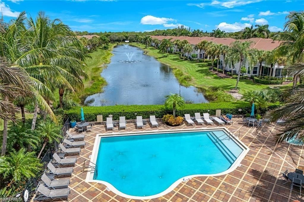 12850 Carrington Cir, Unit 203, Naples, FL 34105 Photo
