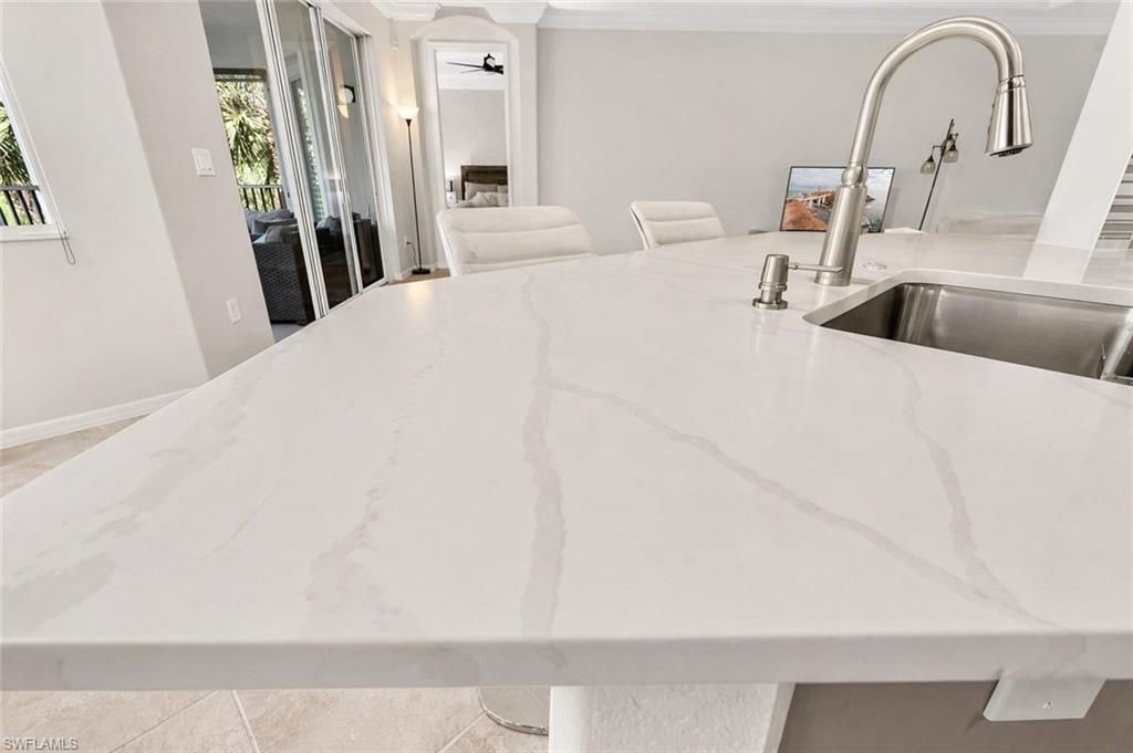 12850 Carrington Cir, Unit 203, Naples, FL 34105 Photo