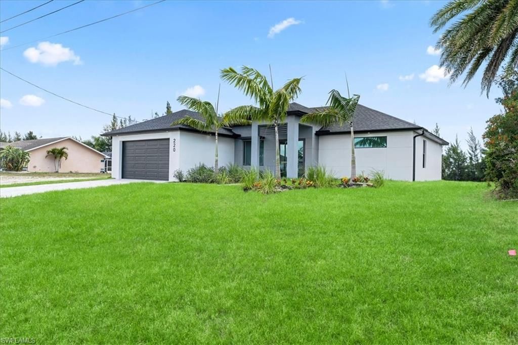 220 NE 9th St, Cape Coral, FL 33909 Photo