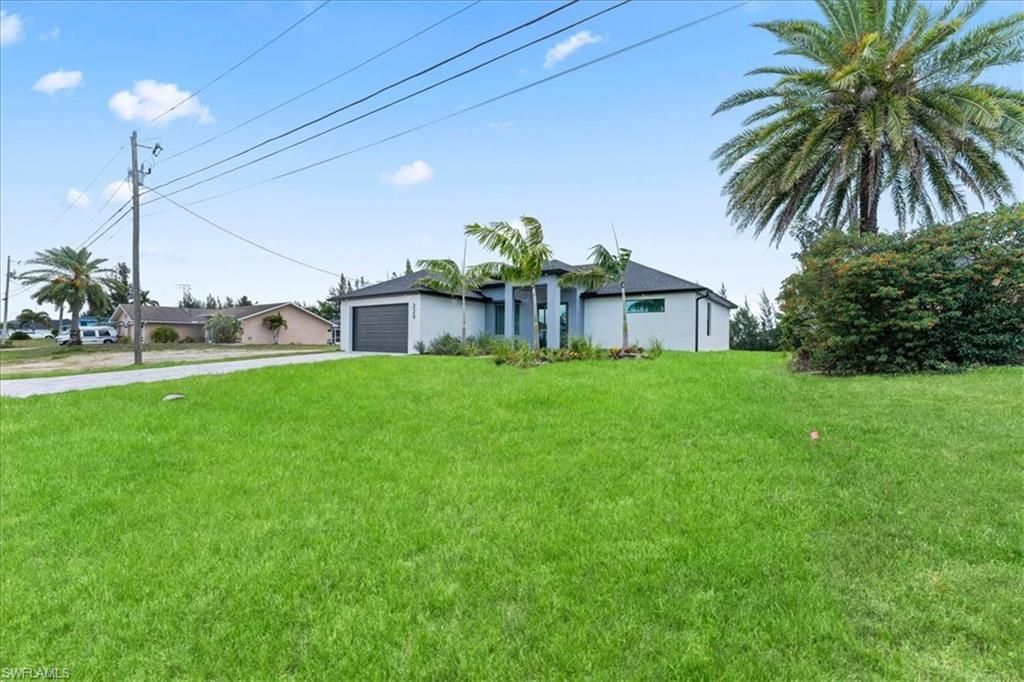 220 NE 9th St, Cape Coral, FL 33909 Photo