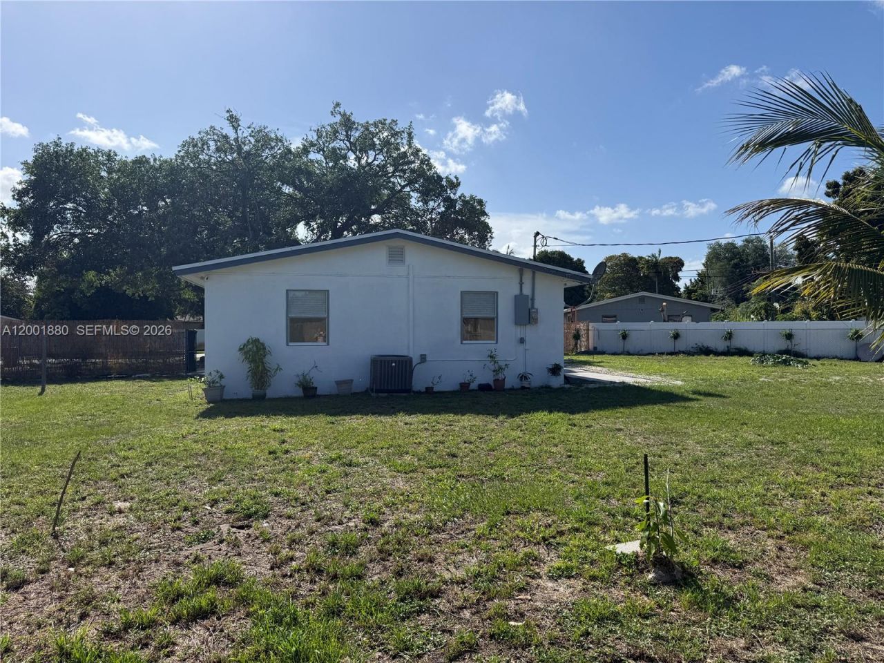 1606 NW 12th Ave, Fort Lauderdale, FL 33311 Photo