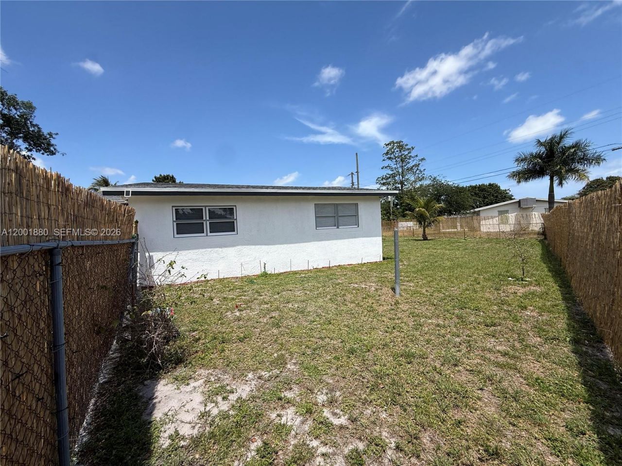 1606 NW 12th Ave, Fort Lauderdale, FL 33311 Photo