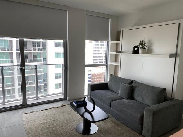 227 NE 2nd St , Unit 1910, Miami, FL 33132