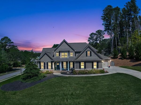 601 Walker Court , Canton, GA 30115