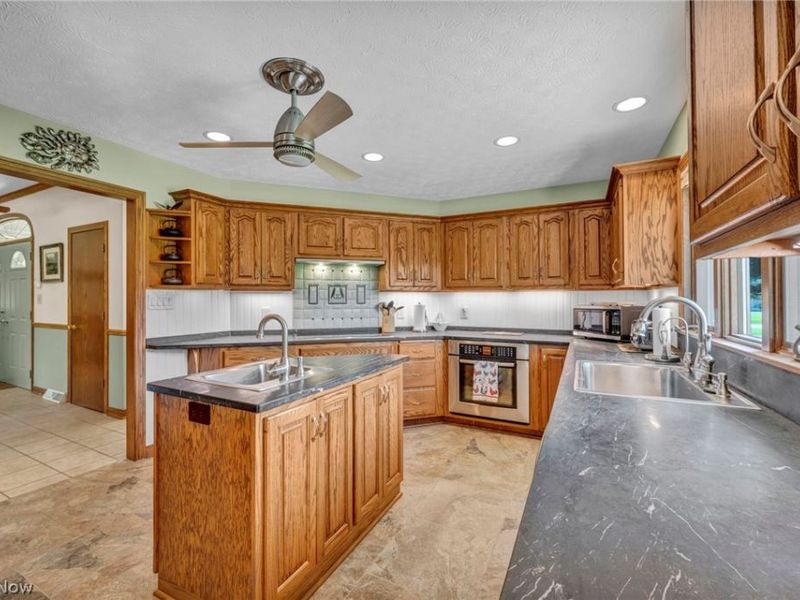 6569 Milhaven Avenue NW, Canal Fulton, OH 44614 Photo 19