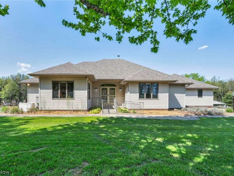 6569 Milhaven Avenue NW, Canal Fulton, OH 44614 Photo 3