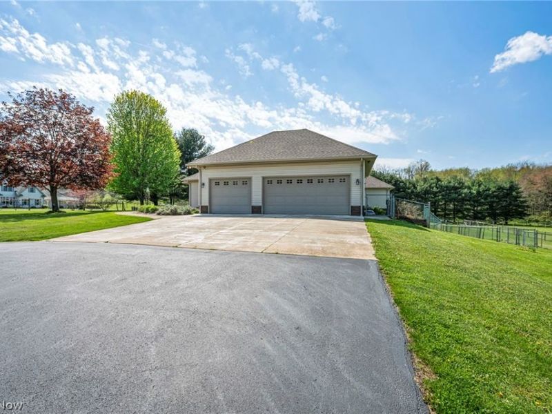 6569 Milhaven Avenue NW, Canal Fulton, OH 44614 Photo 4