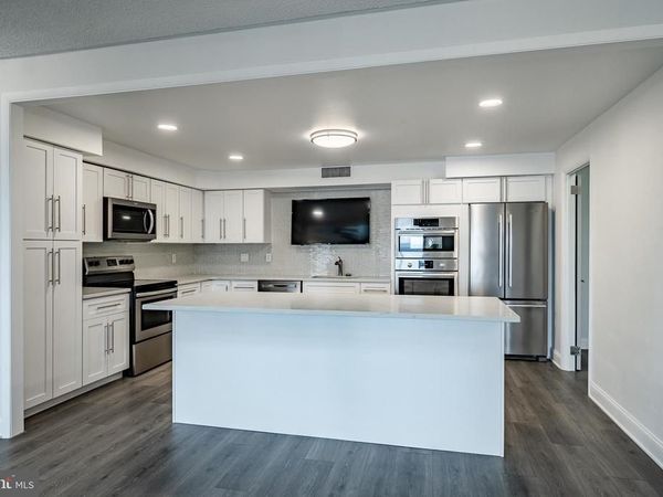 21510 VALLEY FORGE CIRCLE, Unit 1510, KING OF PRUSSIA, PA 19406