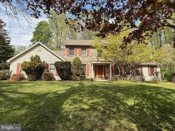 4 ROYAL COURT, READING, PA 19607
