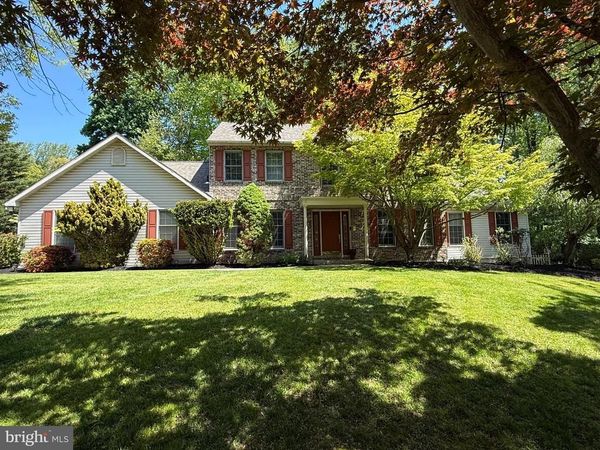 4 ROYAL COURT, READING, PA 19607