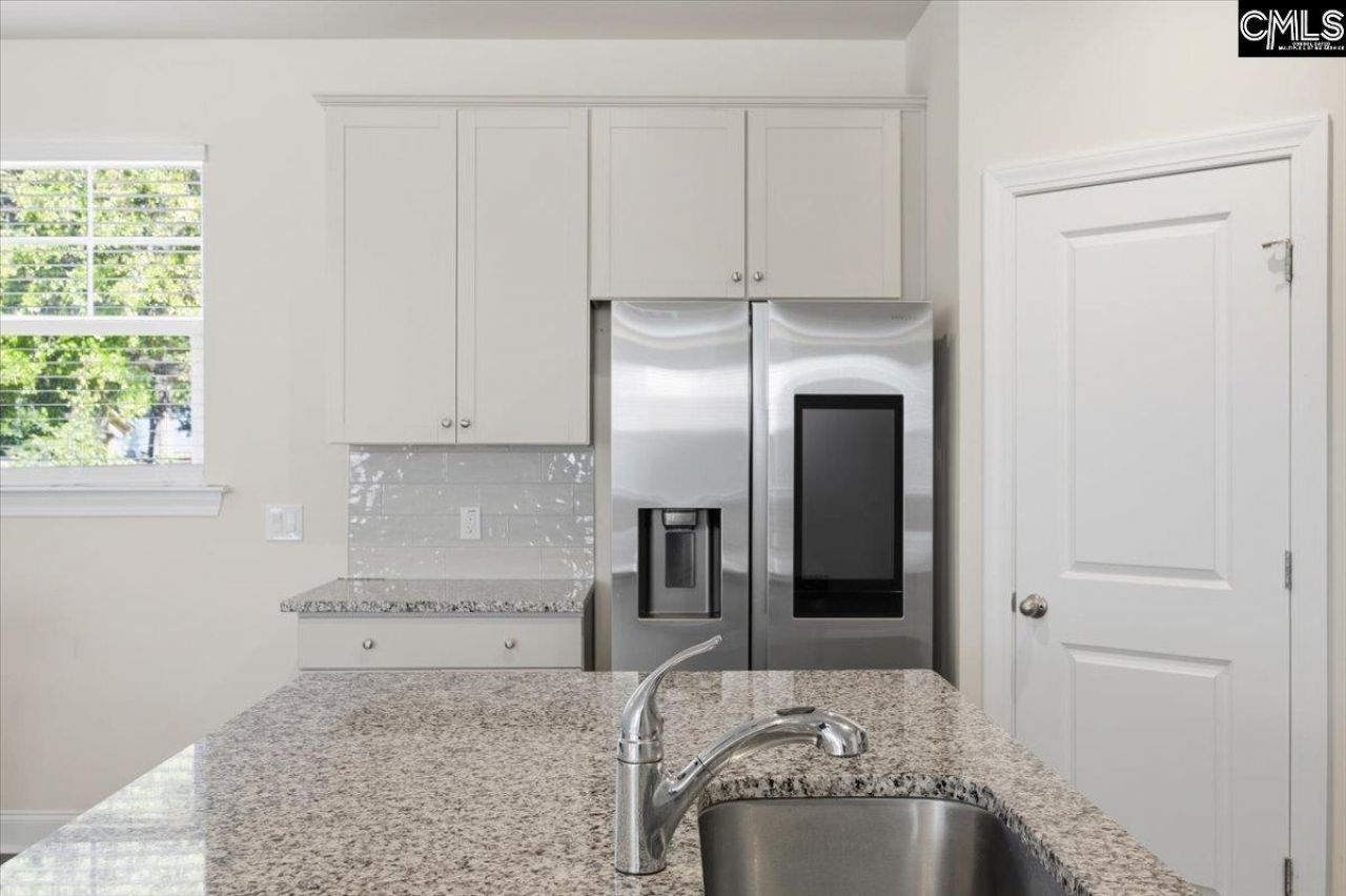 1286 Beauregard Street Photo 6