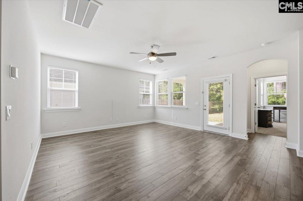 1286 Beauregard Street Photo 9