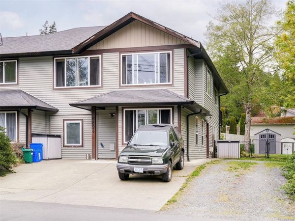 6894 Beaton Rd, Sooke, BC V9Z 0M3