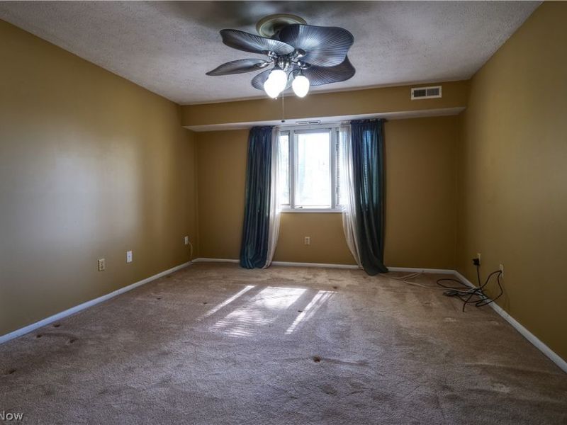 7122 Village Drive, Concord Township, OH 44060 Photo 18