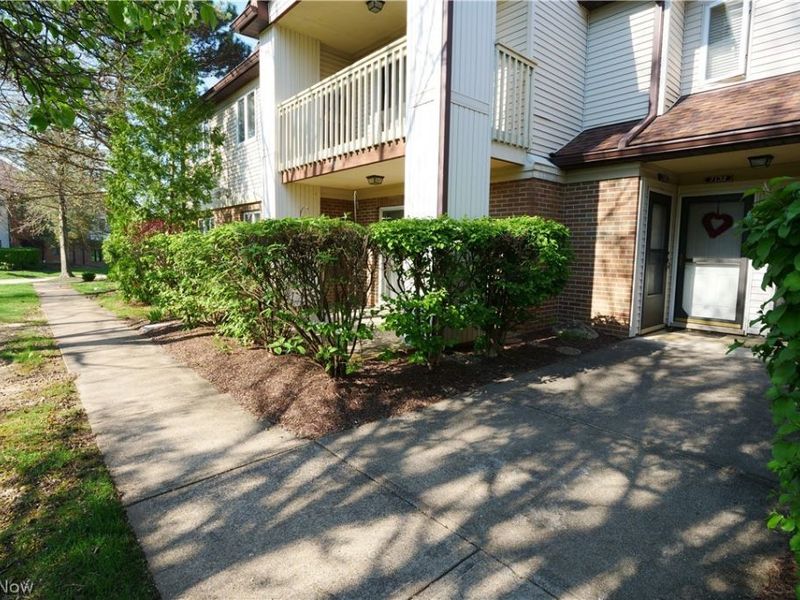 7122 Village Drive, Concord Township, OH 44060 Photo 29