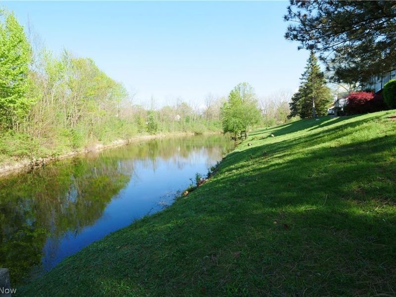 7122 Village Drive, Concord Township, OH 44060 Photo 35