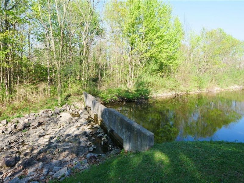 7122 Village Drive, Concord Township, OH 44060 Photo 36