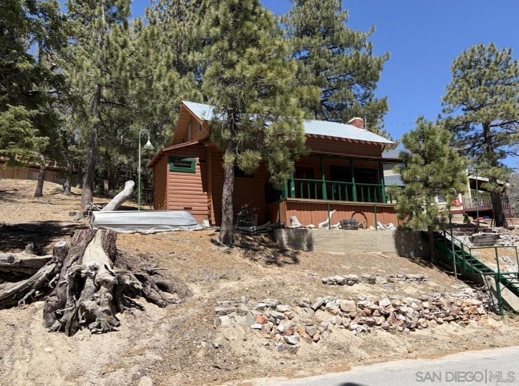 33140 Juniper Lane, Green Valley Lake, CA 92341 Main Photo