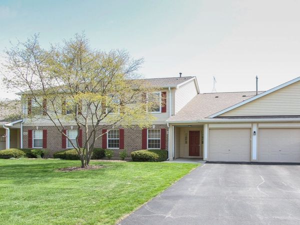 400 Woodview Circle , Unit A, Elgin, IL 60120