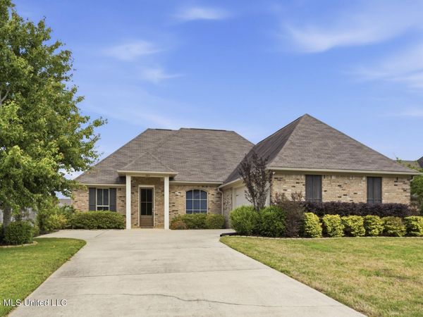 223 Falls Crossing, Madison, MS 39110