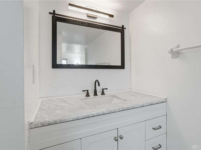 5655 E Coach Drive, Unit H, Dayton, OH 45440 Photo 12