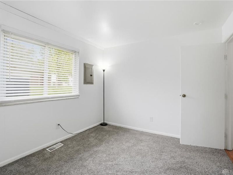 5655 E Coach Drive, Unit H, Dayton, OH 45440 Photo 14