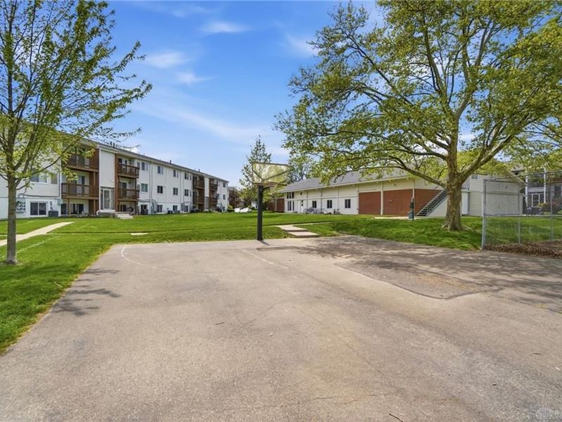 5655 E Coach Drive, Unit H, Dayton, OH 45440 Photo 23