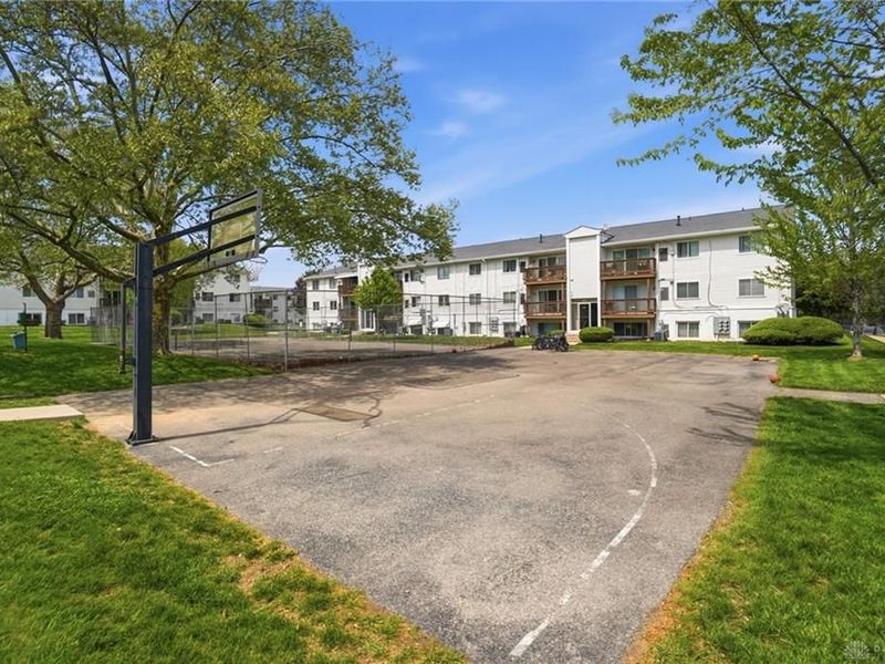 5655 E Coach Drive, Unit H, Dayton, OH 45440 Photo 35