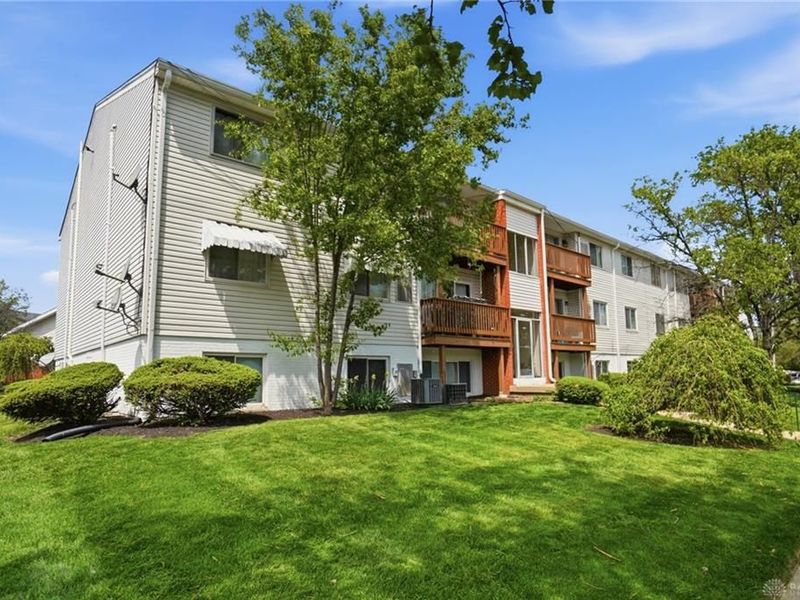 5655 E Coach Drive, Unit H, Dayton, OH 45440 Photo 38