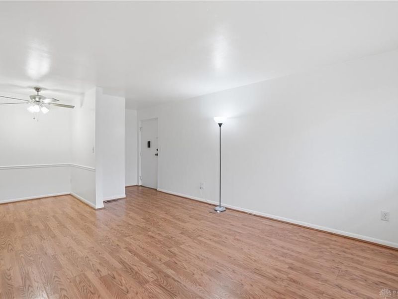 5655 E Coach Drive, Unit H, Dayton, OH 45440 Photo 7