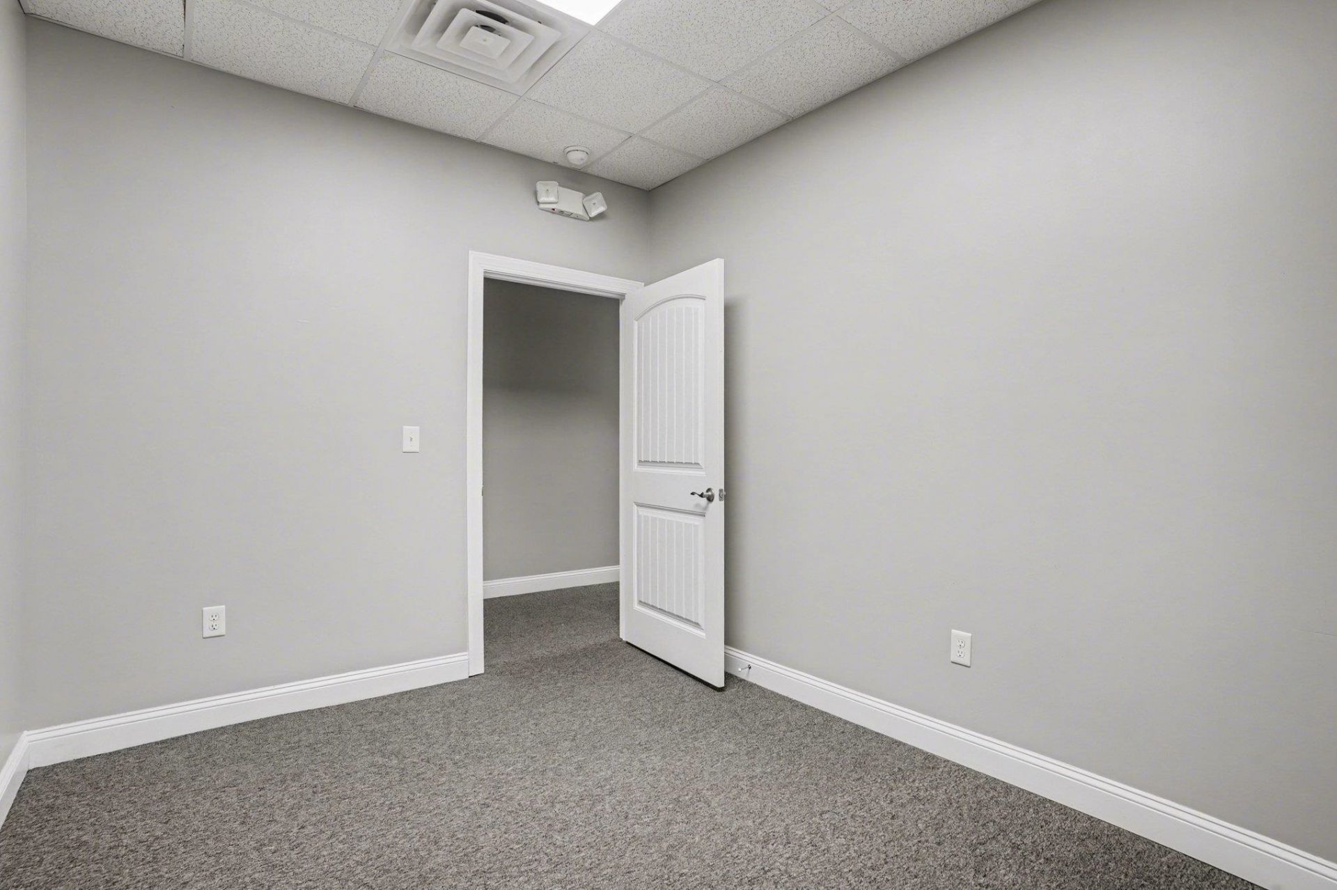 4123 Meeting St.  Photo 7