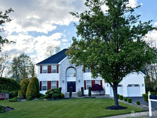 22 Arbutus Way , Monmouth Junction, NJ 08852