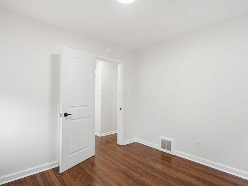 1329 E Hudson Street, Columbus, OH 43211 Photo 16