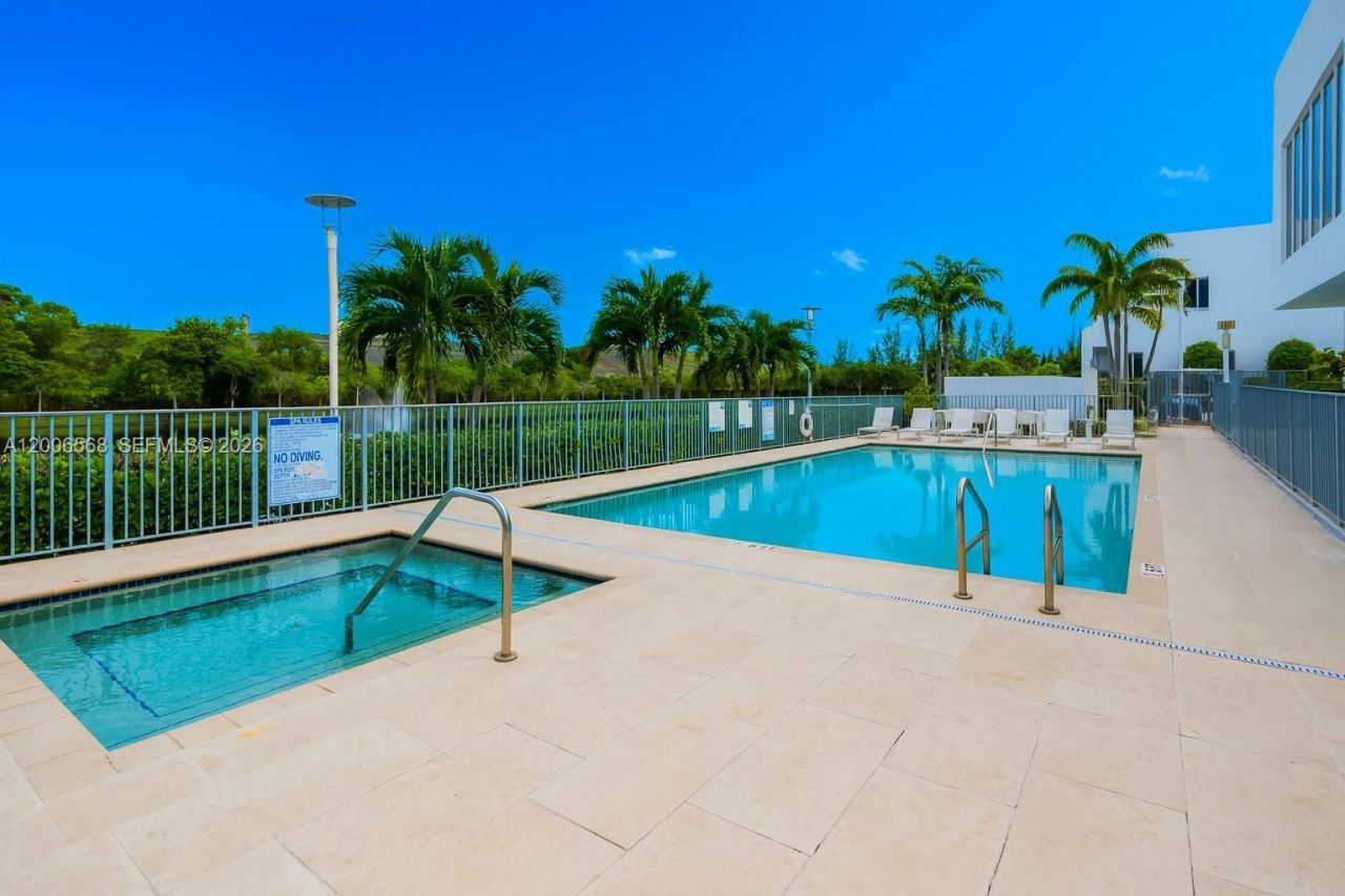 10279 NW 72nd St, Doral, FL 33178 Photo