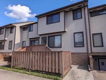 1667 WESTWIND WAY, Unit 1667, MCLEAN, VA 22102