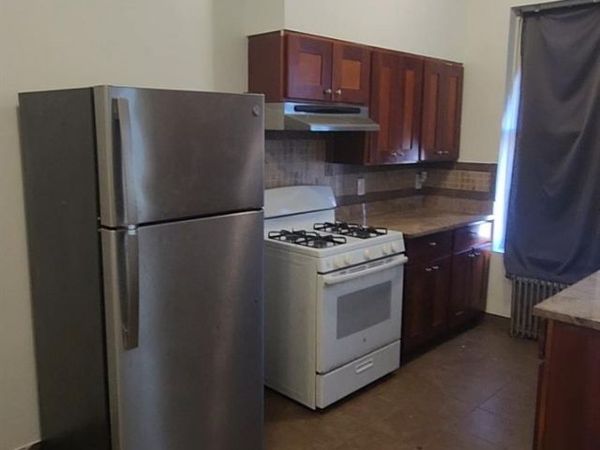 120-15 Jamaica Ave , Unit 2, Richmond Hill, NY 11418