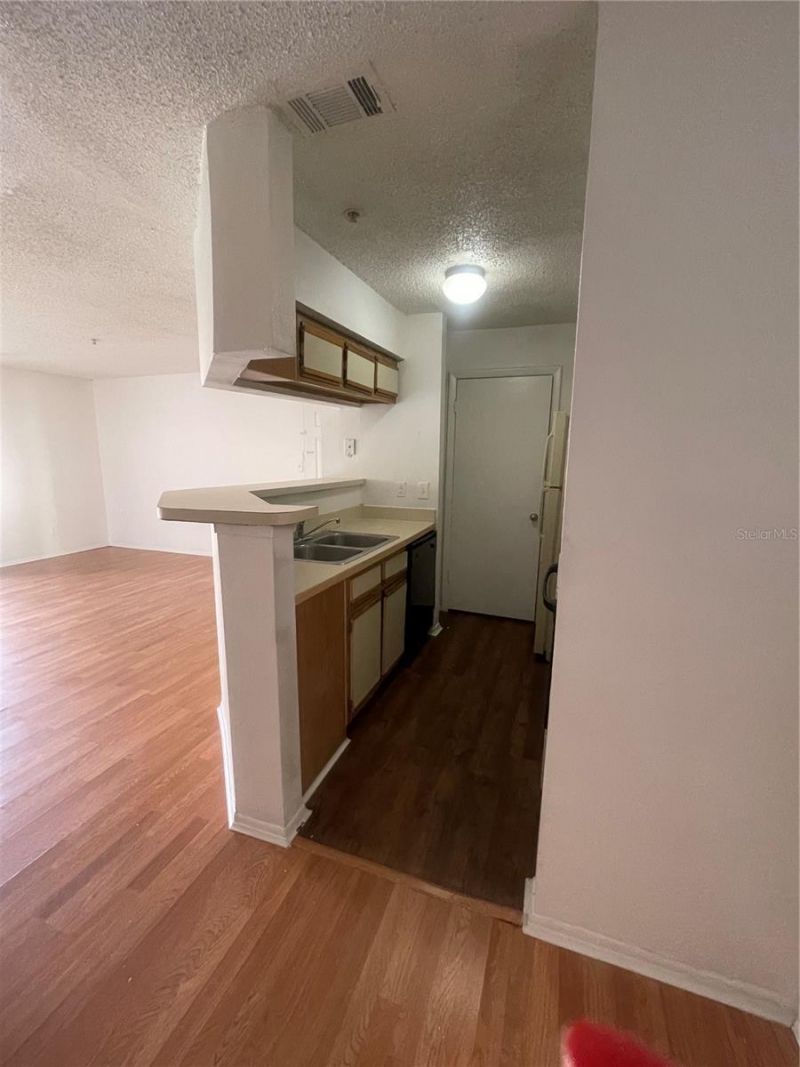 249 Afton Square, Unit 107, Altamonte Springs, FL 32714 Photo