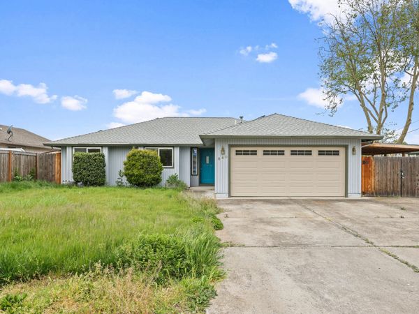 540 Jeanette Avenue, Medford, OR 97501