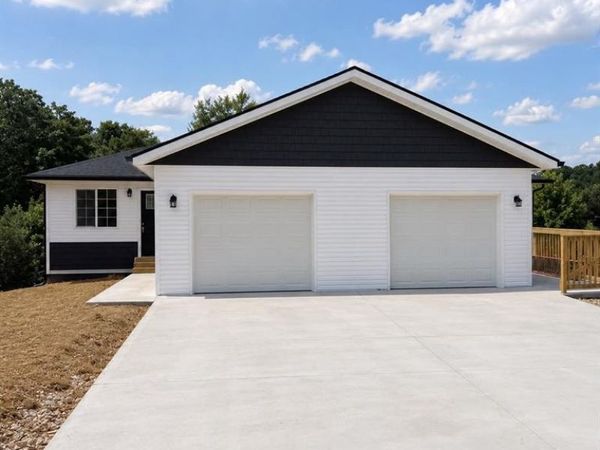 16201 Haidyn Road, St Robert, MO 65584