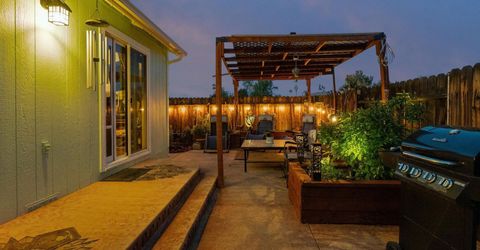 4572 Creekside Circle, Reno, NV 89502 Photo