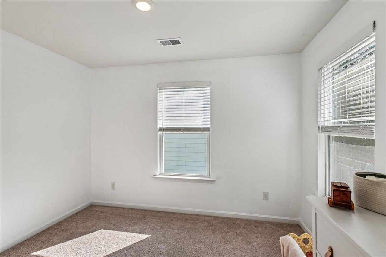 146 Brant Drive Photo 49