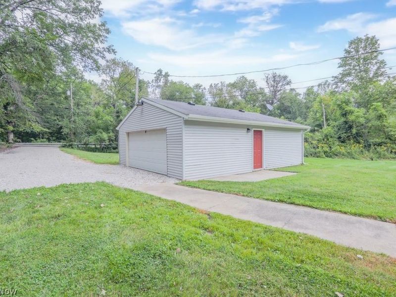 6429 Russia Road, South Amherst, OH 44001 Photo 10