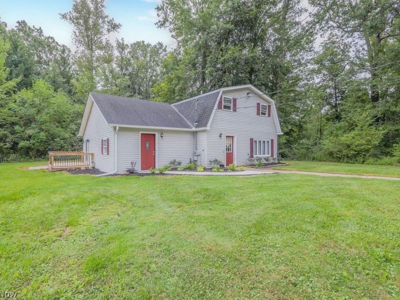 6429 Russia Road, South Amherst, OH 44001 Photo 2