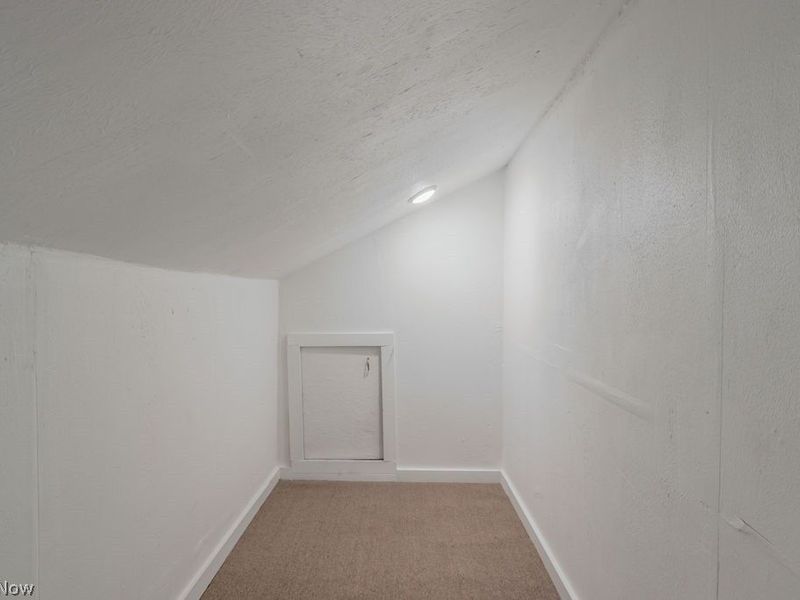 6429 Russia Road, South Amherst, OH 44001 Photo 21