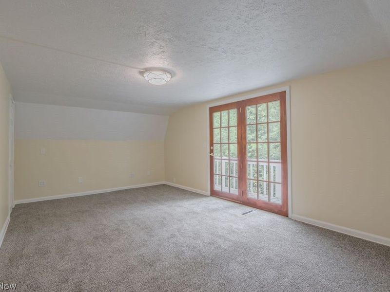 6429 Russia Road, South Amherst, OH 44001 Photo 24